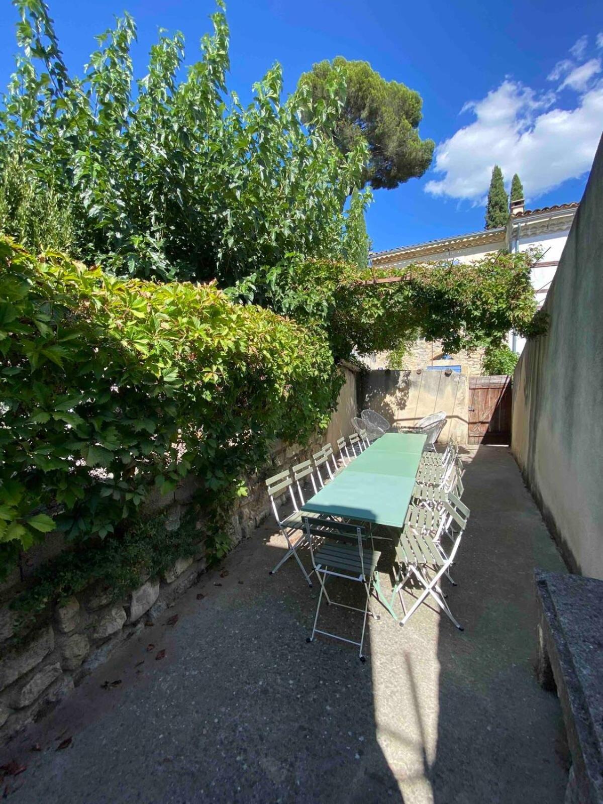 Maison Cosy Lodge 15 P Clim Wifi Cour Garage Montfrin Exterior foto
